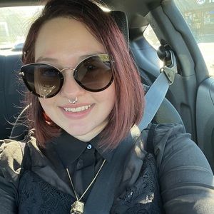 Meet your Posher, Victoria